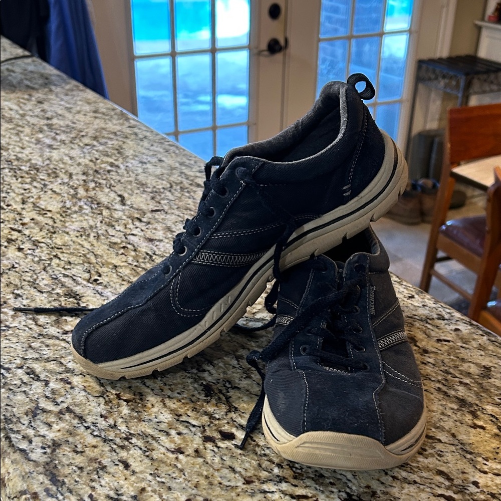 Skechers Men's Navy and Tan Sneakers